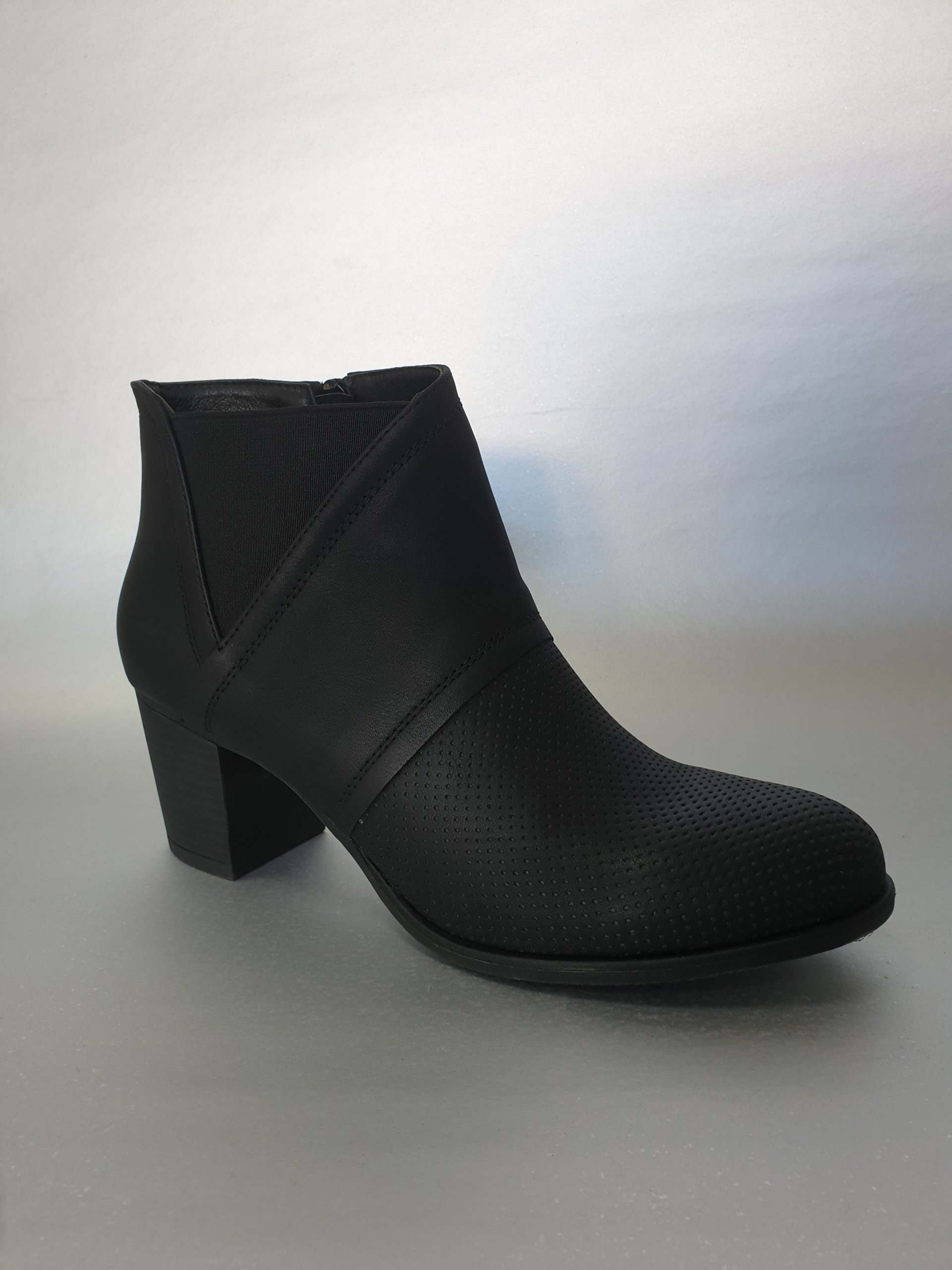 Ankle block heel black – Bella Shoes – Unique Women Shoes collection